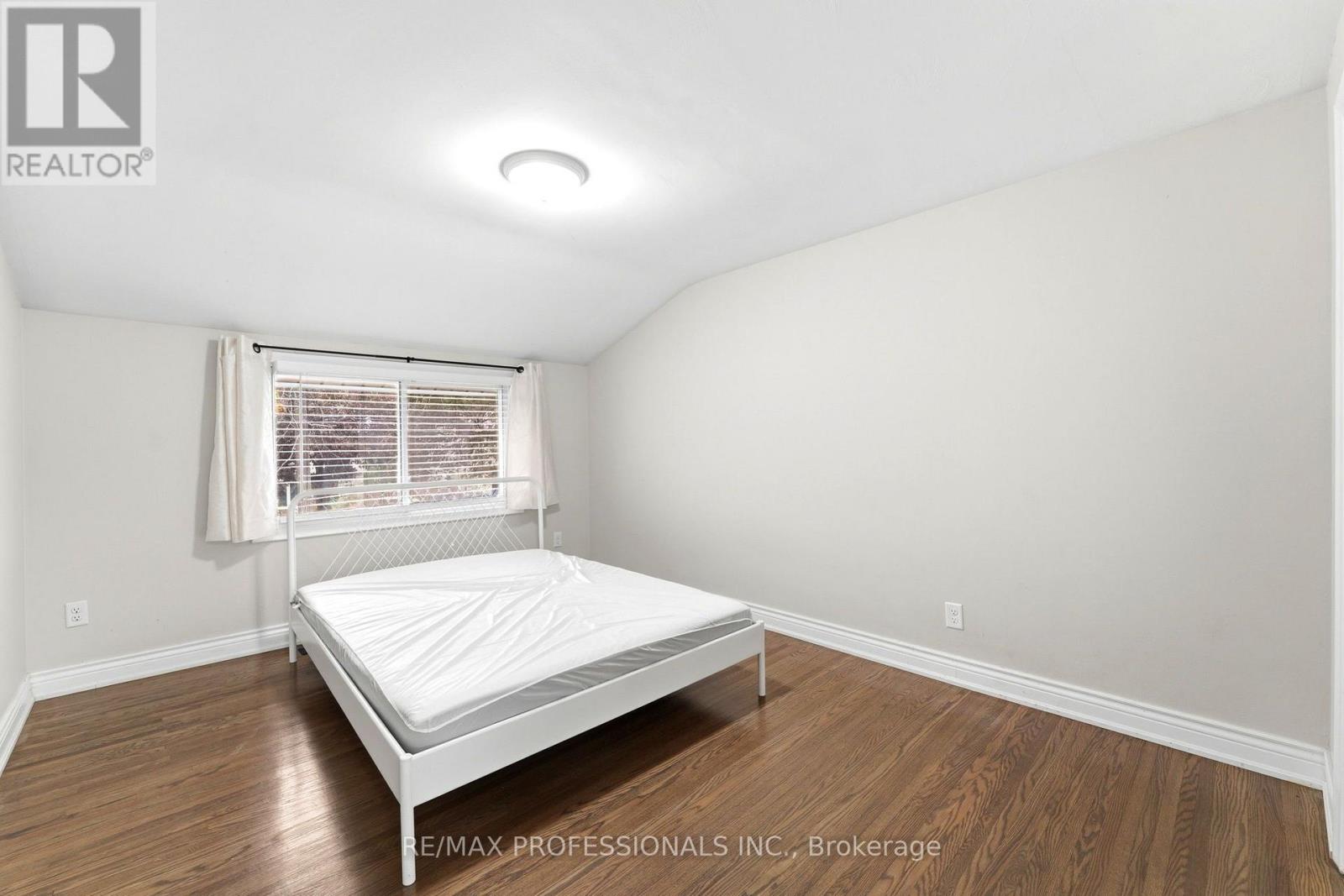 46 Lilacside Drive, Hamilton, ON photo 13