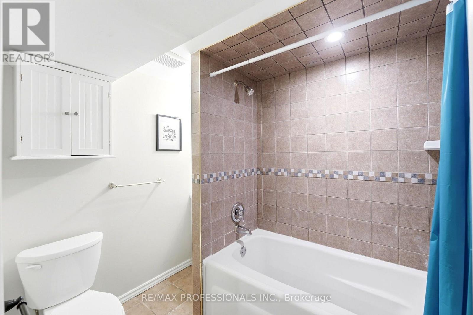 46 Lilacside Drive, Hamilton, ON photo 14