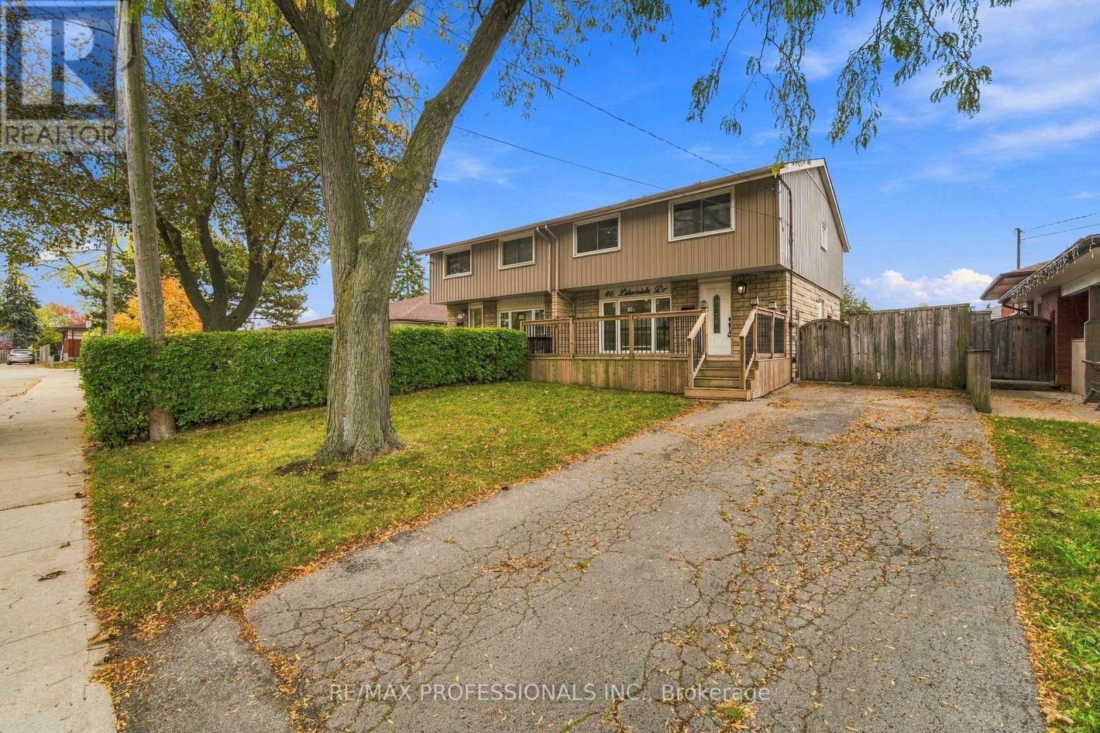 46 Lilacside Drive, Hamilton, ON photo 3