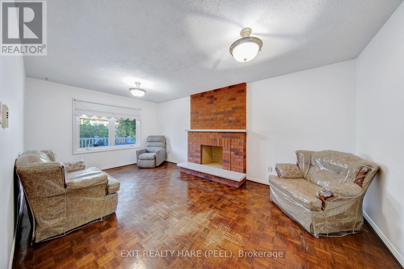 45 Mossbank Drive, Brampton, ON photo 24