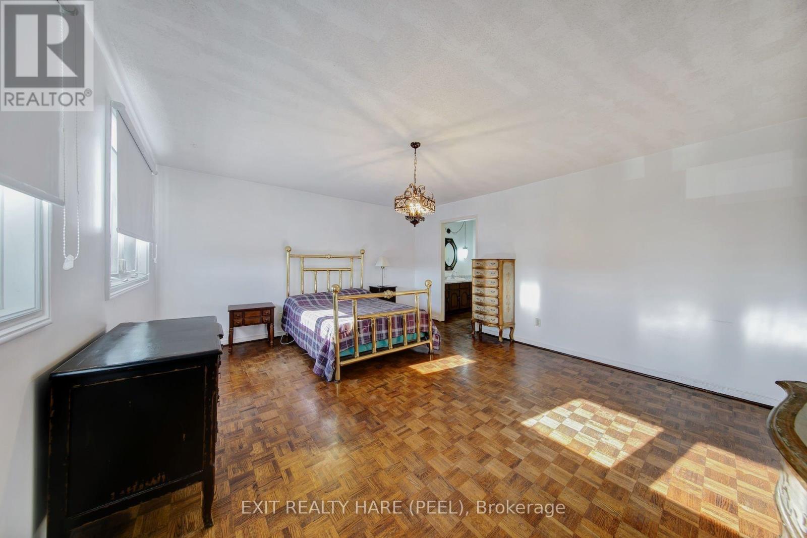 45 Mossbank Drive, Brampton, ON photo 29