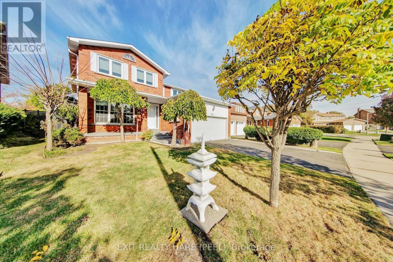 45 Mossbank Drive, Brampton, ON photo 5
