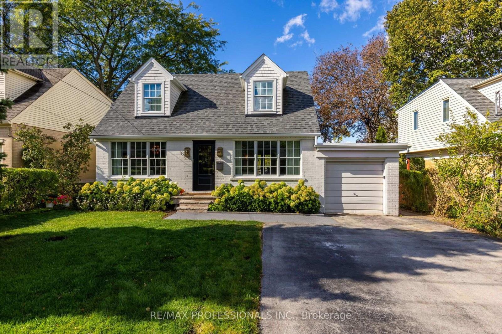 8 Glenn Murray Drive, Toronto, ON photo 3