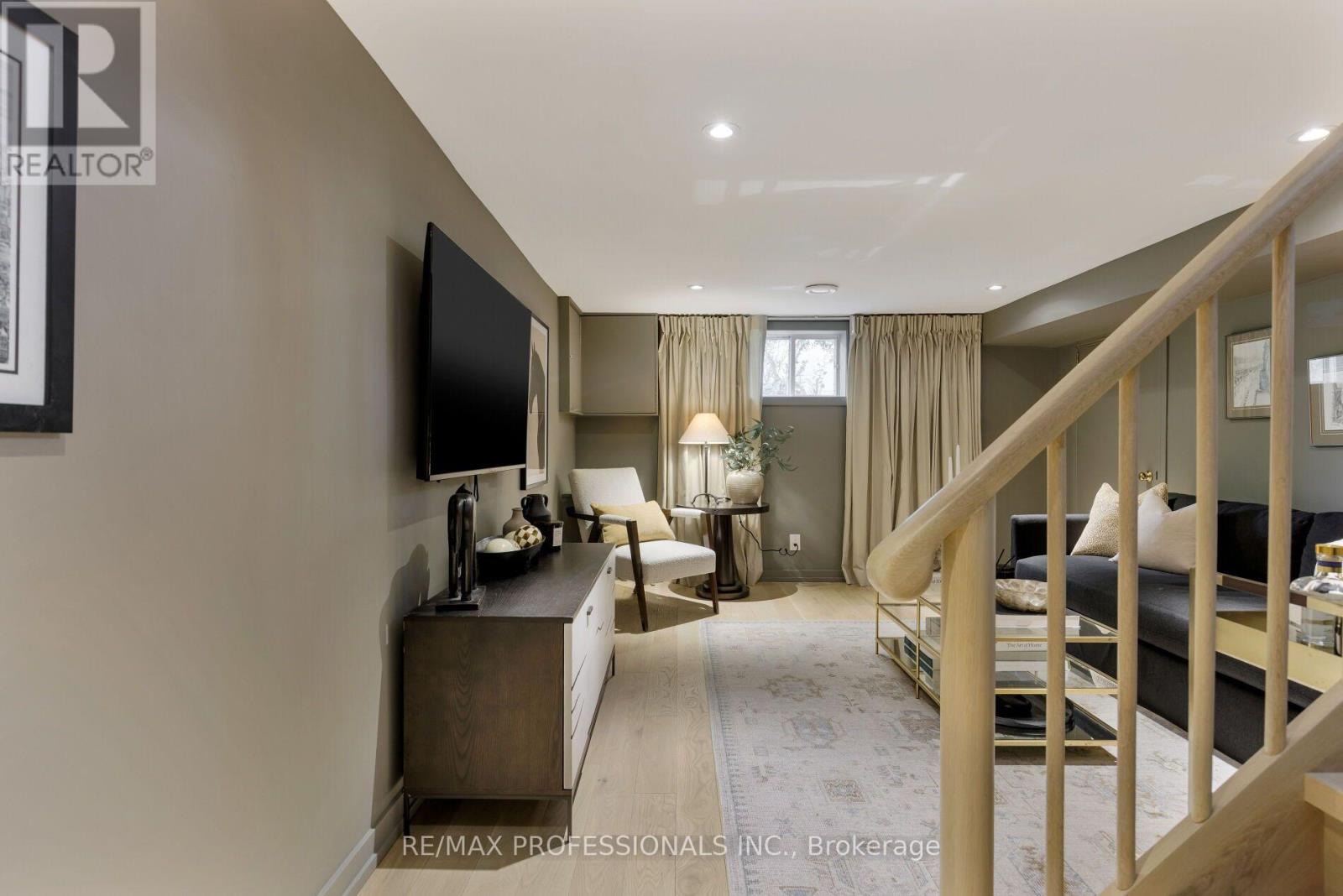 8 Glenn Murray Drive, Toronto, ON photo 37