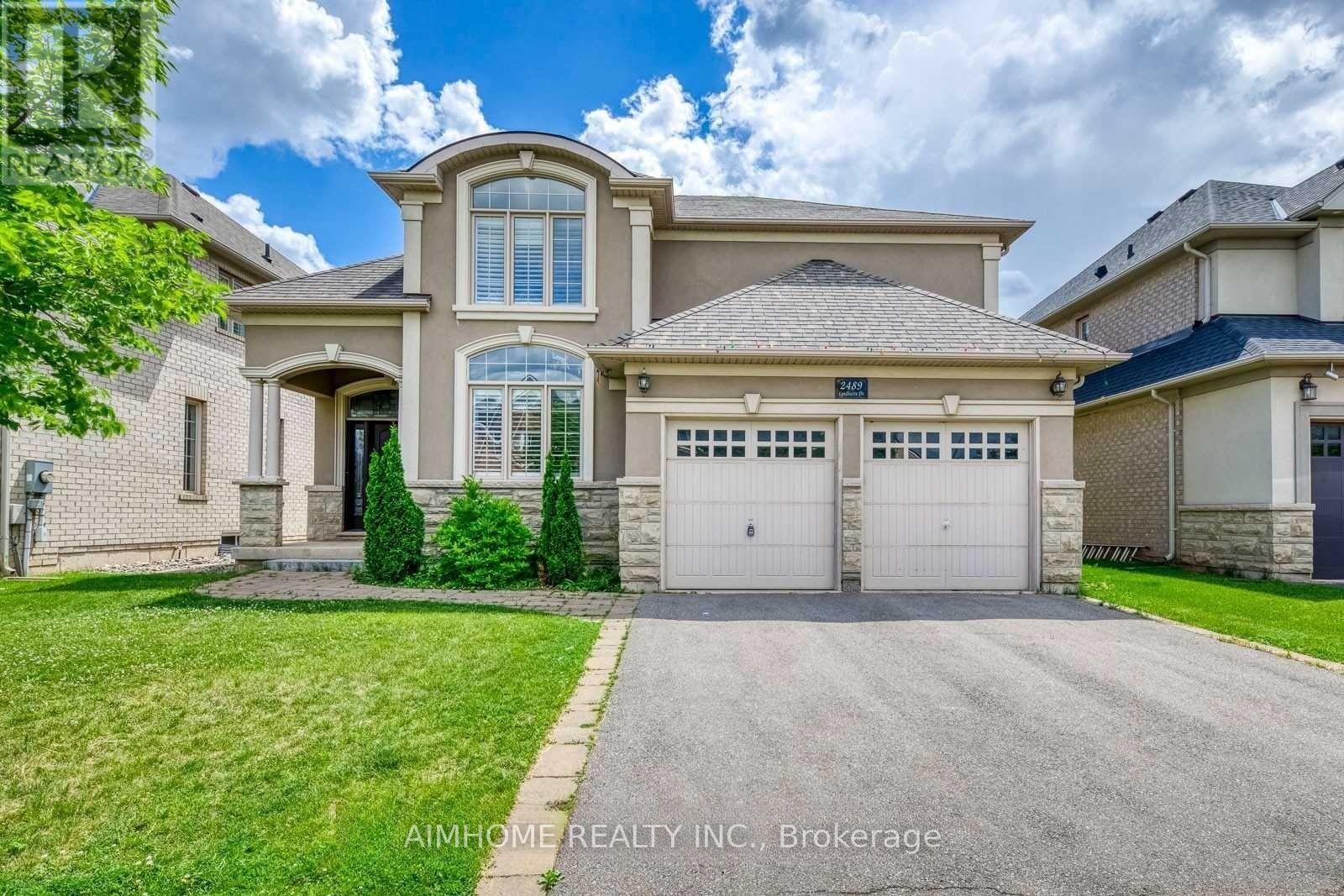 2489 LYNDHURST DRIVE
