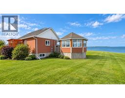 7739 Du Havres Street, photo 2