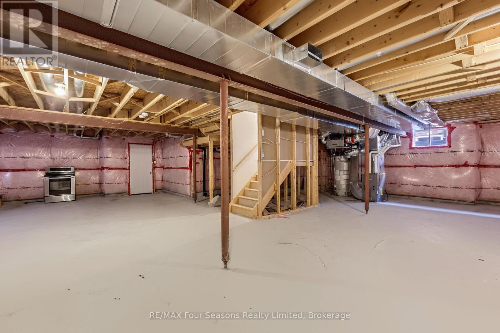 71 Lockerbie Crescent, Collingwood photo 38