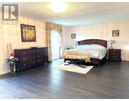 Bedroom 2 - 6 Cowles Court, Richmond Hill, ON L4C9A7 Photo 10