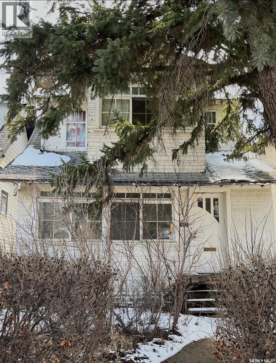 923 College AVENUE, Regina