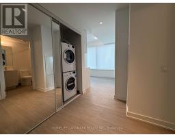 1616 - 8 Wellesley Street W, Toronto, ON M4Y0J5 Photo 7