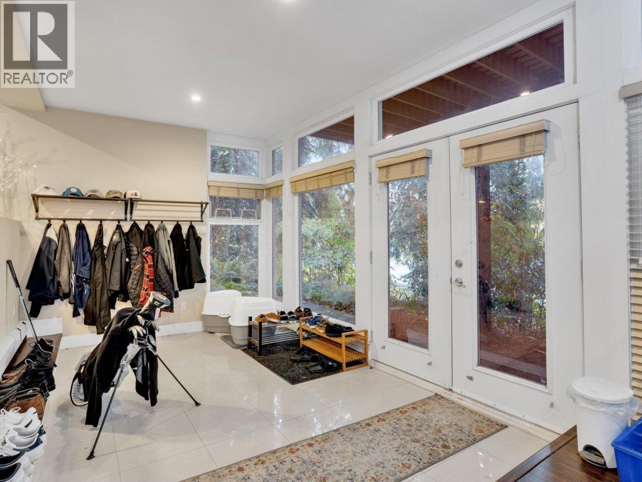 7565 Whelen Court, Burnaby — photo 31