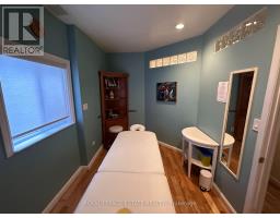 Main Floor - 1398 Queen Street E, Toronto, ON M4L1C9 Photo 6