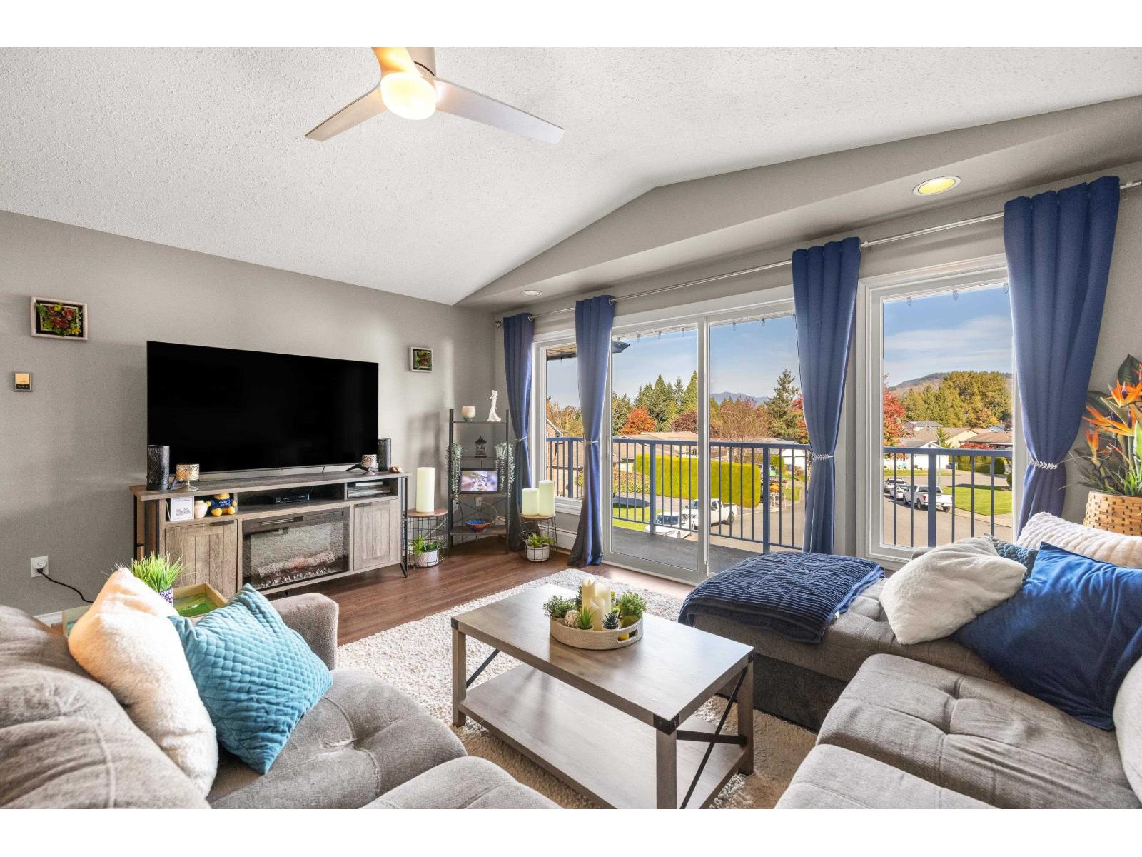3 Bed, 2 Bath House for Sale in Abbotsford – 34601 SEMLIN PLACE, Abbotsford – MLS# R3178320 - Image 9
