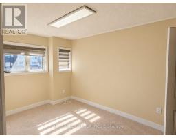 124 Vanier Street, Whitby, ON L1R0N3 Photo 7