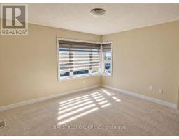 124 Vanier Street, Whitby, ON L1R0N3 Photo 8