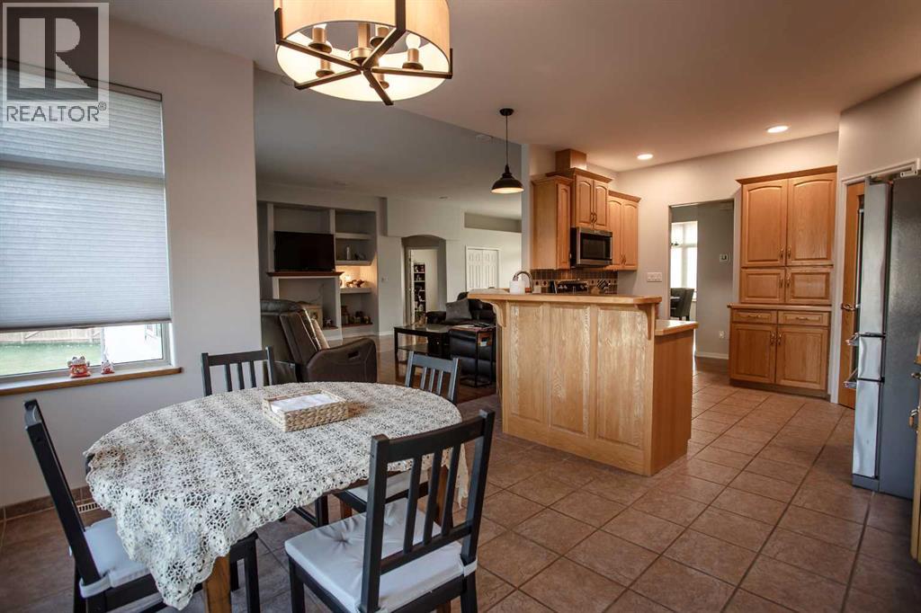 9 Chinook Crescent, High Level — photo 12