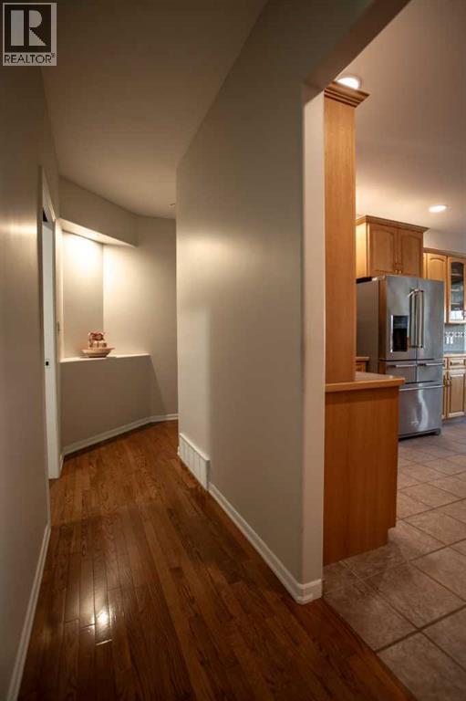 9 Chinook Crescent, High Level — photo 20