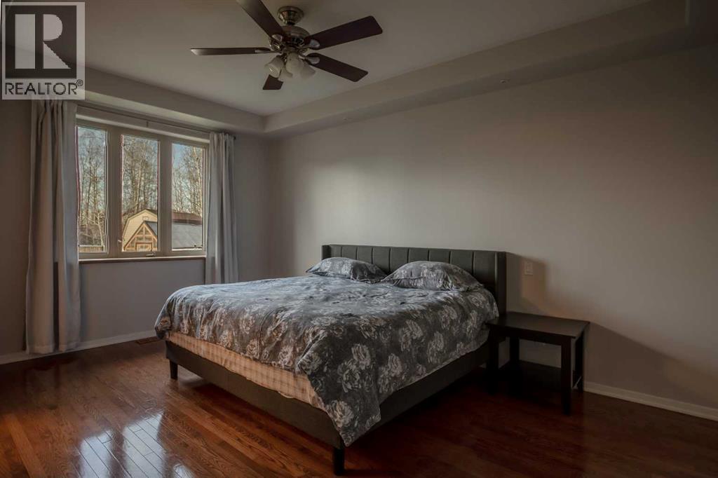 9 Chinook Crescent, High Level — photo 21