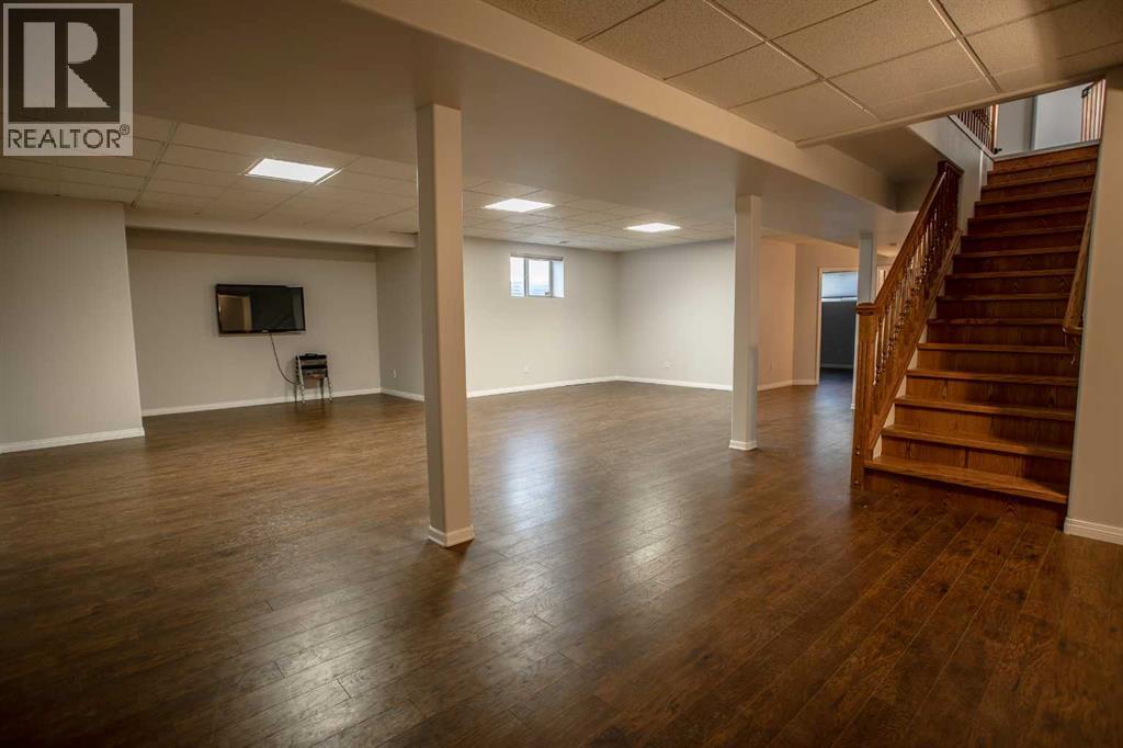 9 Chinook Crescent, High Level — photo 26
