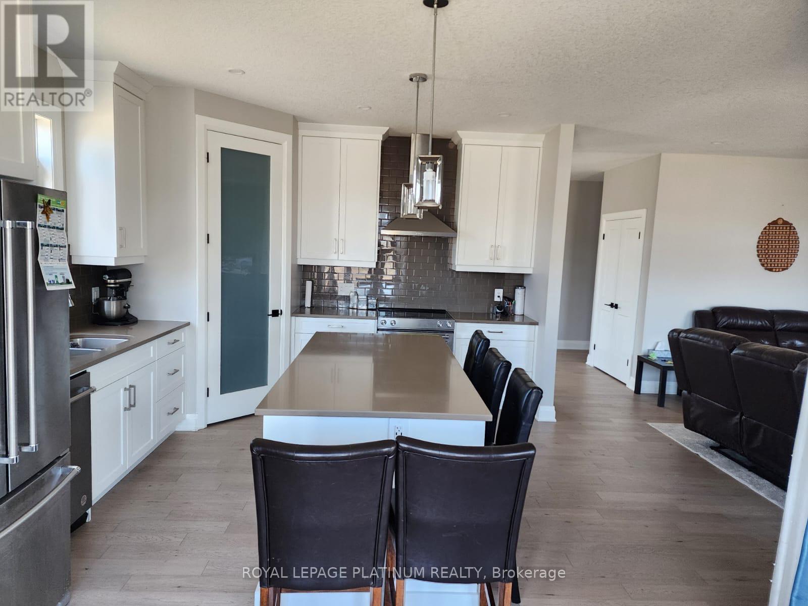 1172 MEADOWLARK RIDGE, London South (South U) — photo 8