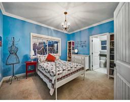 2258 Madrona Place, Surrey, BC V4A7Z4 Photo 24