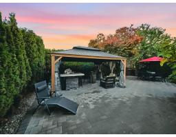 2258 Madrona Place, Surrey, BC V4A7Z4 Photo 37