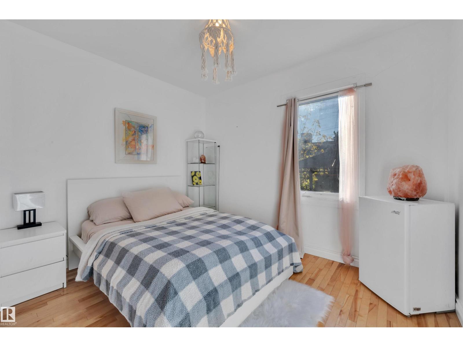 9831 83 AV NW, Edmonton — photo 12