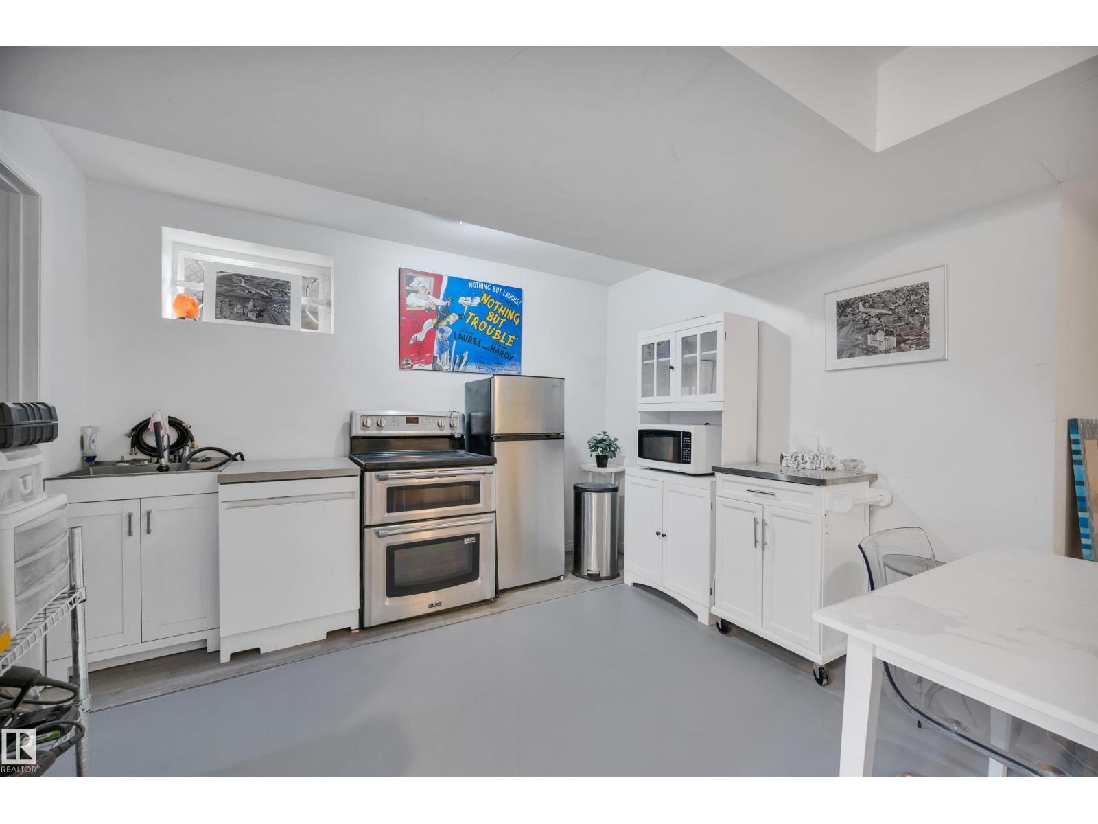 9831 83 AV NW, Edmonton — photo 16