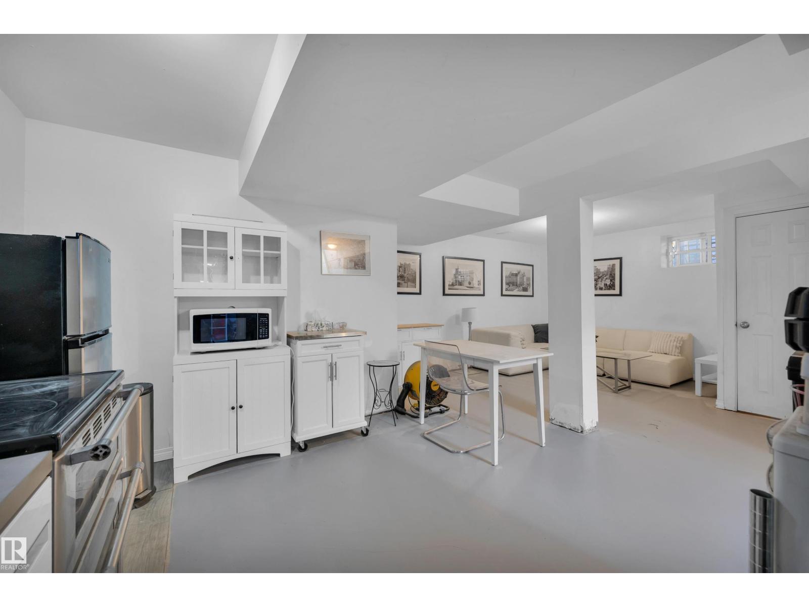 9831 83 AV NW, Edmonton — photo 17