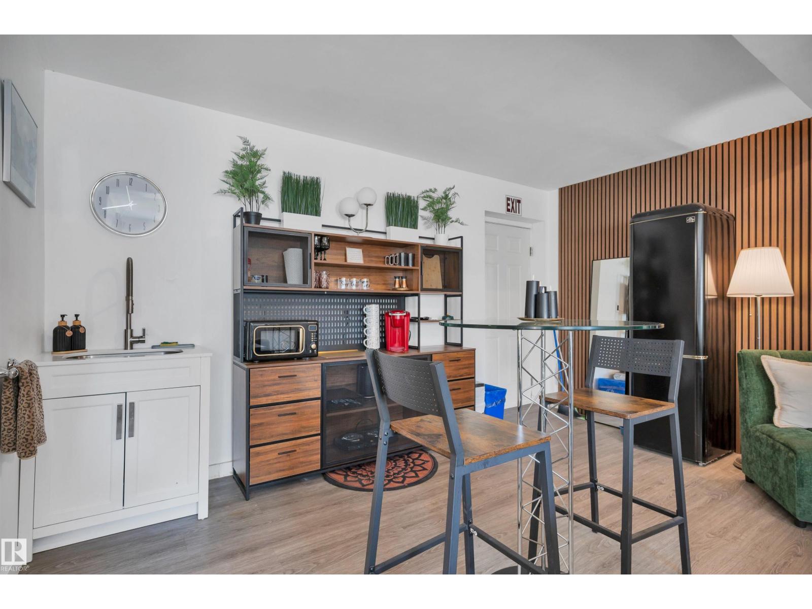 9831 83 AV NW, Edmonton — photo 25