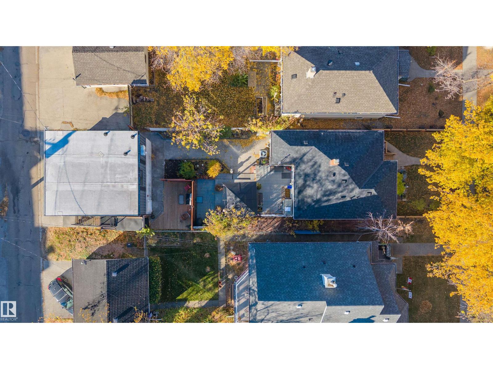 9831 83 AV NW, photo 44 of 49