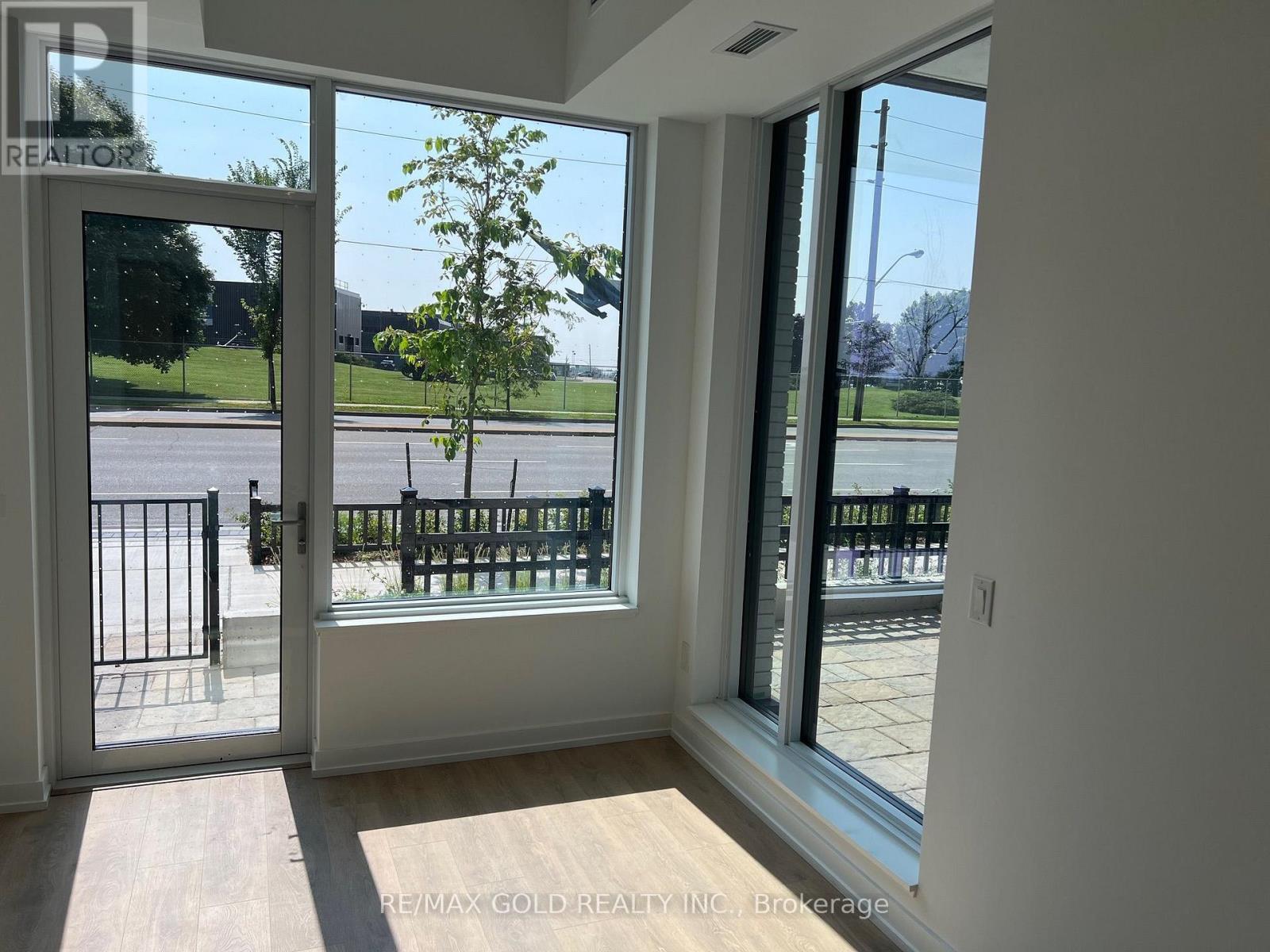 110 - 1100 SHEPPARD AVENUE W, Toronto (York University Heights) — photo 5