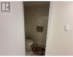 784 Hill Gate, Newmarket, ON L3Y6M2 Photo 11