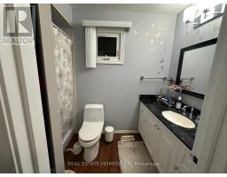 784 Hill Gate, Newmarket, ON L3Y6M2 Photo 19