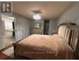 784 Hill Gate, Newmarket, ON L3Y6M2 Photo 22