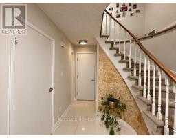 784 Hill Gate, Newmarket, ON L3Y6M2 Photo 27