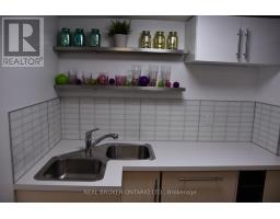 B - 924 Watson Street, Ottawa, ON K2B6B9 Photo 8