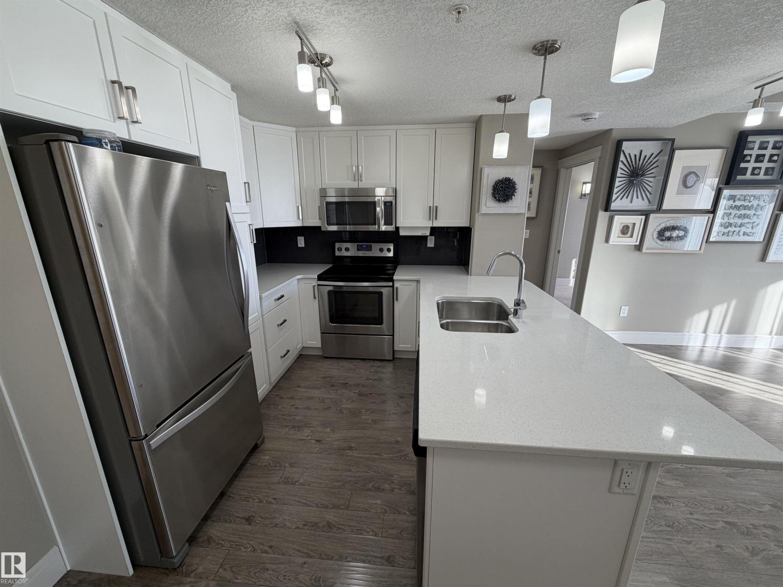 Property photograph 4 for MLS E4510812