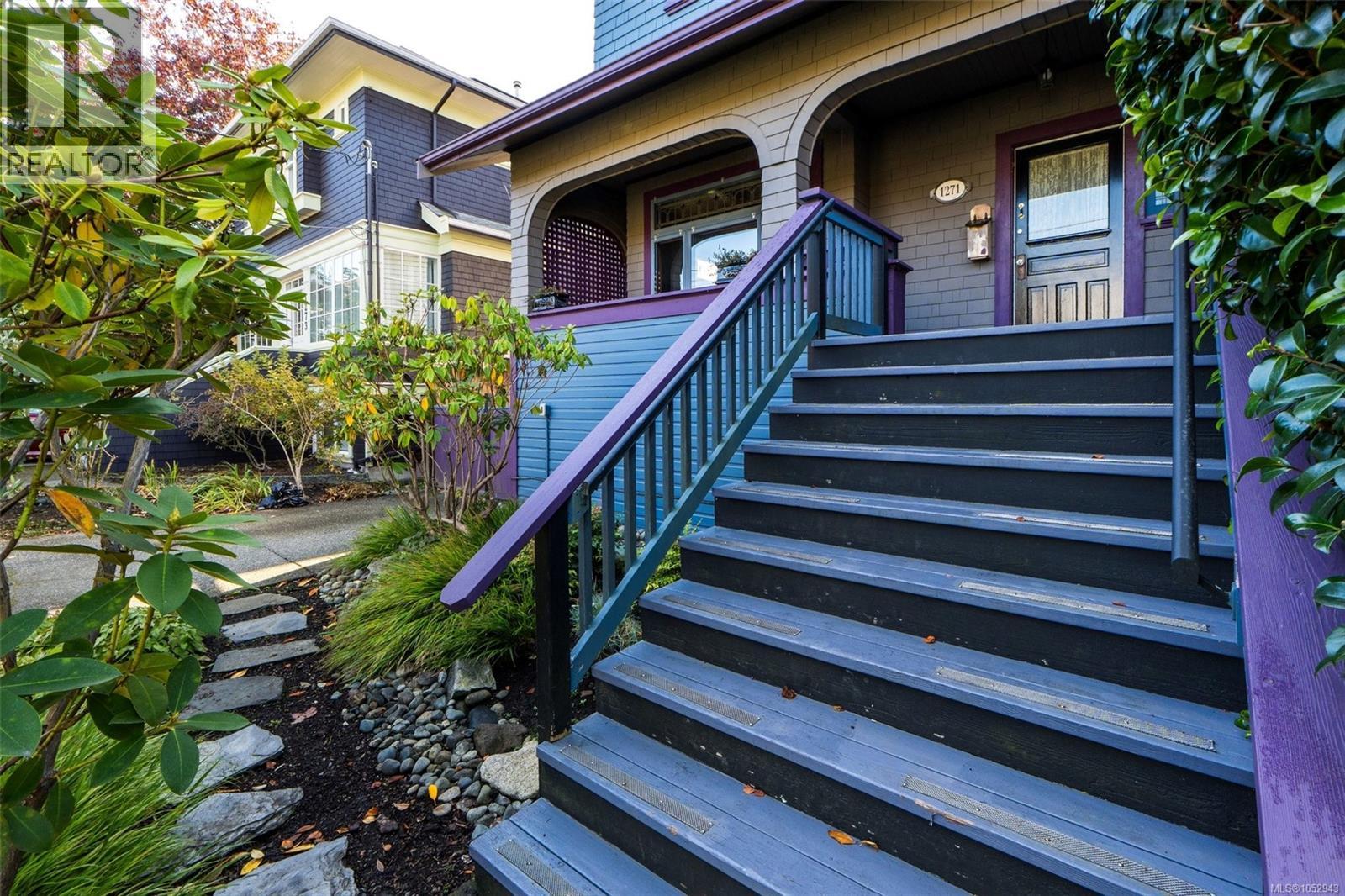 1271 McKenzie photo 4