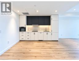 741 King Street W Unit# 1705, Kitchener, ON N2G1E5 Photo 7