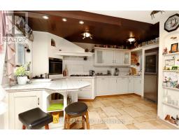 235 St  Mark's Road, Toronto, ON M6S2J1 Photo 15