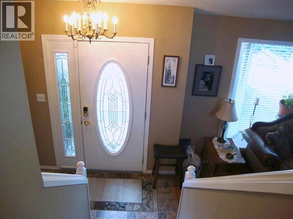 9 Ray Avenue, photo 13 of 42
