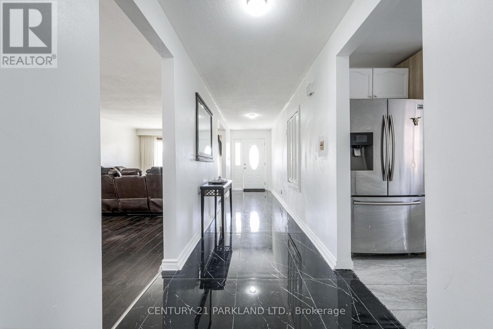 22 Gatesview Avenue, Toronto, ON photo 10