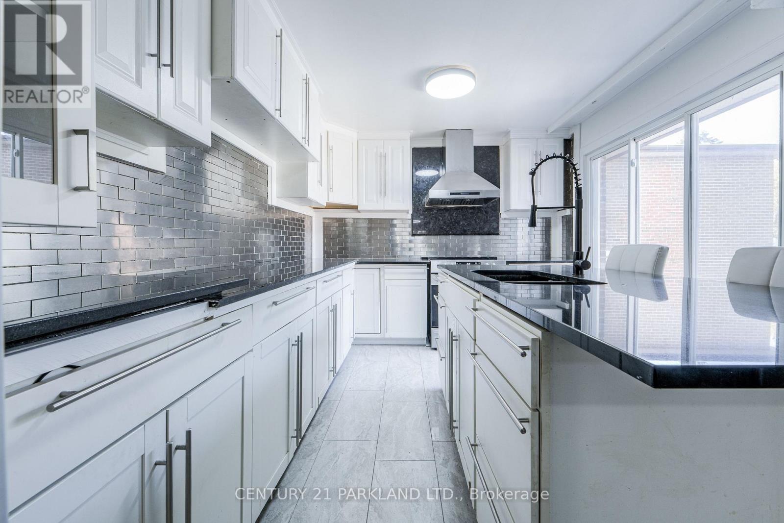 22 Gatesview Avenue, Toronto, ON photo 14