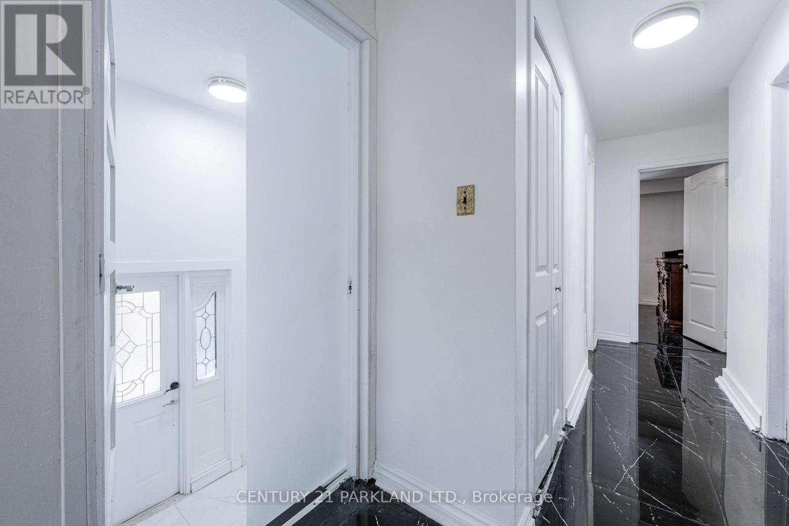 22 Gatesview Avenue, Toronto, ON photo 15