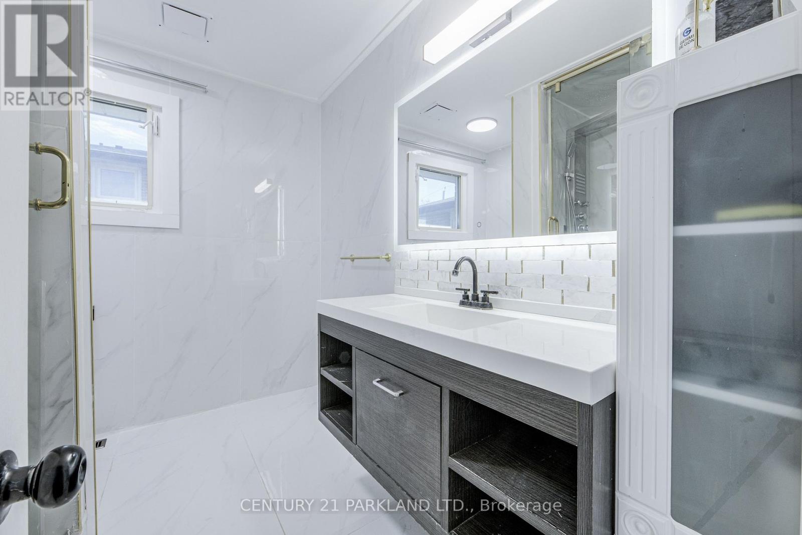 22 Gatesview Avenue, Toronto, ON photo 17