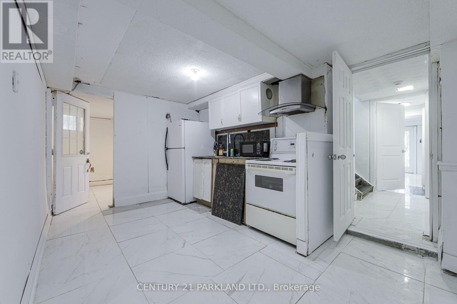 22 Gatesview Avenue, Toronto, ON photo 25