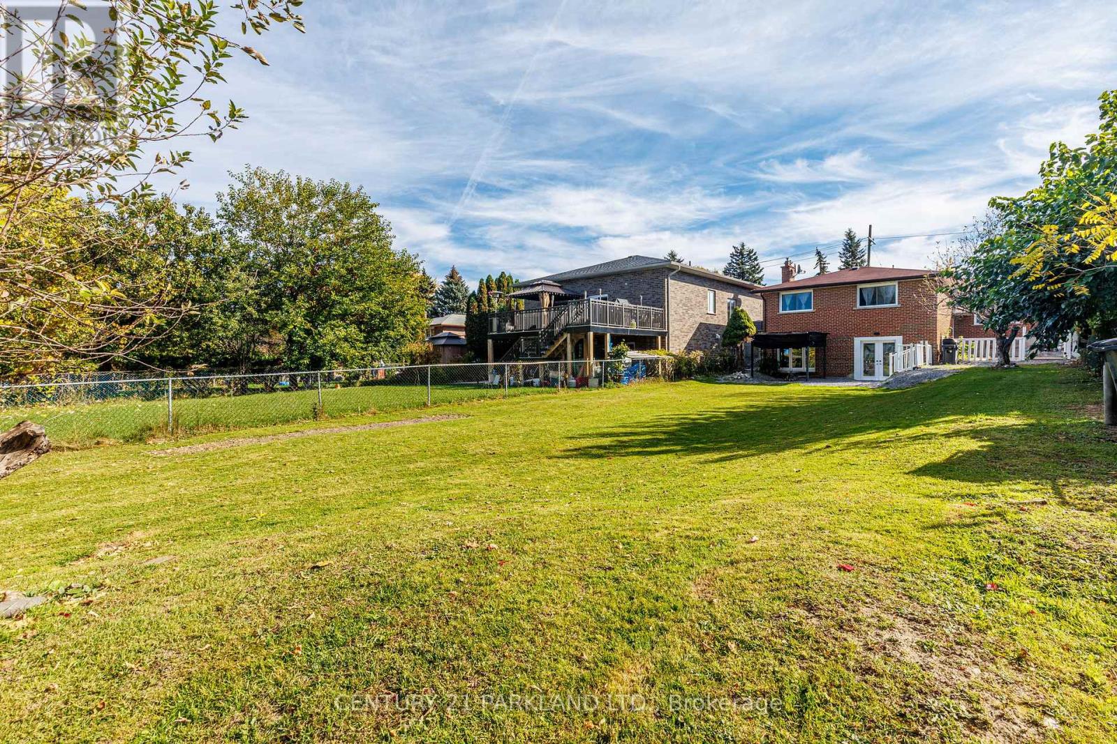 22 Gatesview Avenue, Toronto, ON photo 31