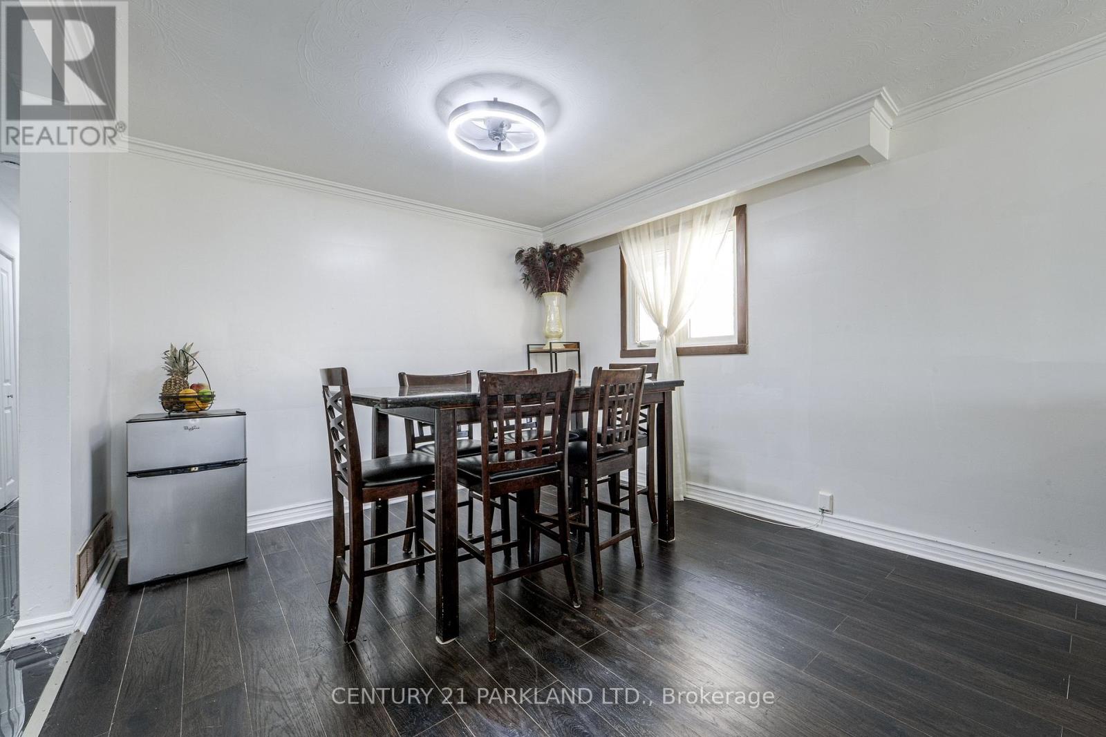 22 Gatesview Avenue, Toronto, ON photo 8
