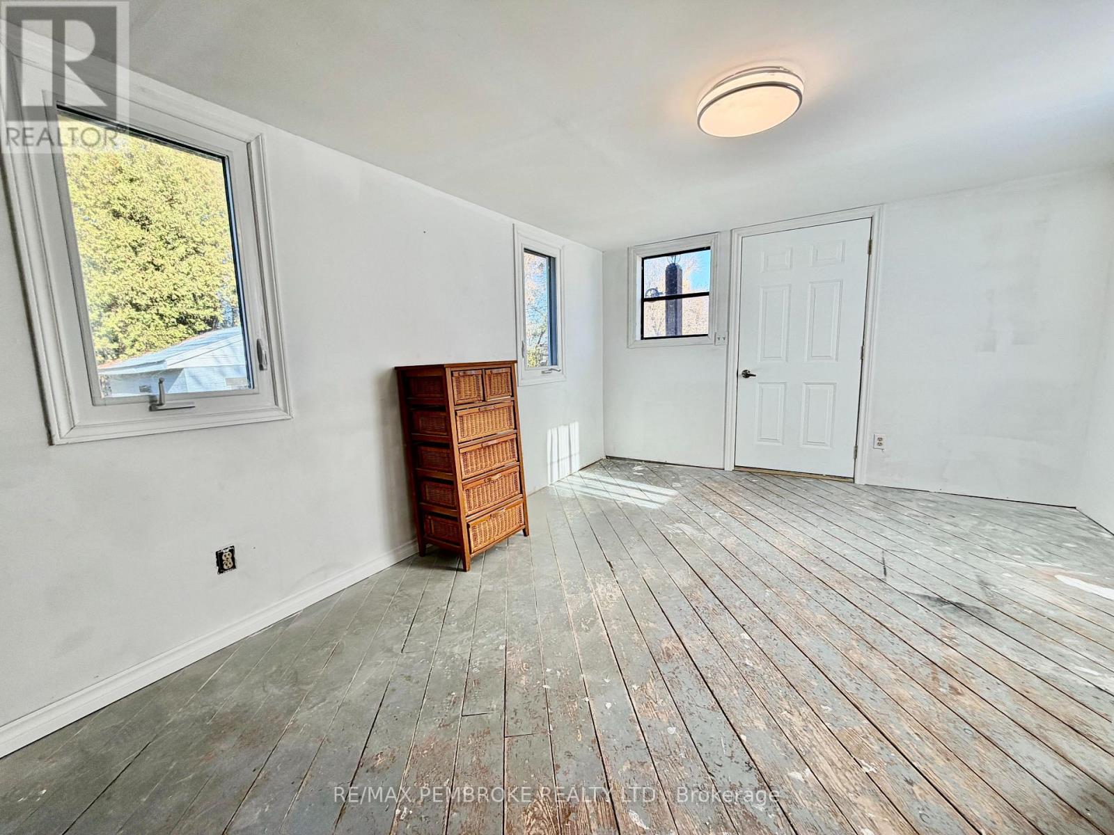 1081 BRONX STREET, Pembroke — photo 11